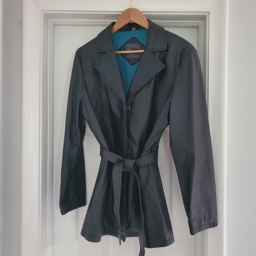 Outdoor Exchange Leather Belted Jacket Size Medium 100% Leather